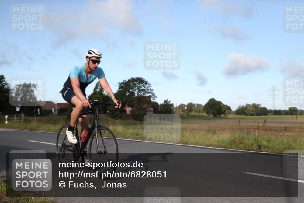 25.08.2024 - Elbe Triathlon Hamburg Fuchs,  Jonas http://msf.ph/oto/6828051 25.08.2024 09:24:39 Radfahren 419, 465, 205, 161, 160, 261, 248 meine-sportfotos.de