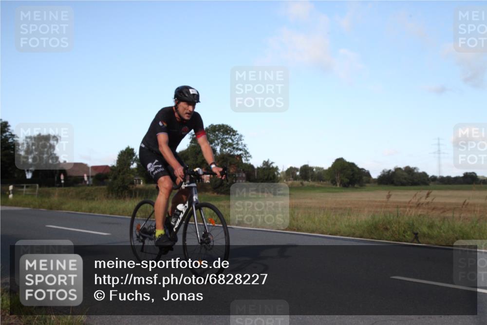25.08.2024 - Elbe Triathlon Hamburg Fuchs,  Jonas http://msf.ph/oto/6828227 25.08.2024 09:28:11 Radfahren 150, 69, 207, 435, 417, 55, 270 meine-sportfotos.de