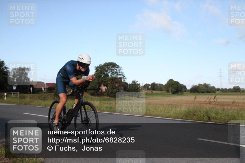 25.08.2024 - Elbe Triathlon Hamburg Fuchs,  Jonas http://msf.ph/oto/6828235 25.08.2024 09:28:19 Radfahren 270, 358, 398, 168 meine-sportfotos.de