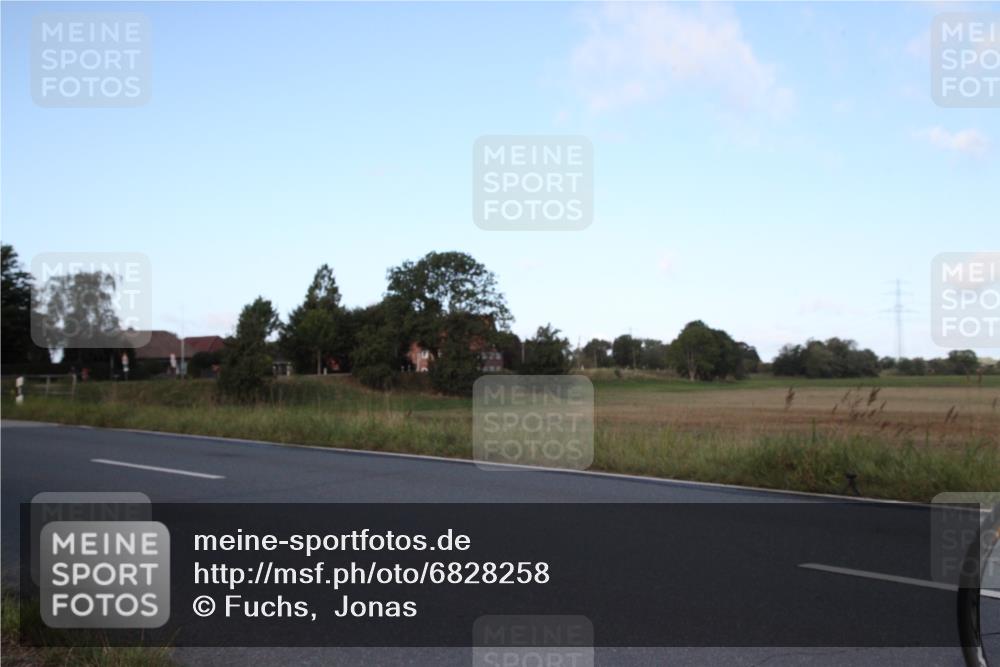 25.08.2024 - Elbe Triathlon Hamburg Fuchs,  Jonas http://msf.ph/oto/6828258 25.08.2024 09:28:37 Radfahren 431, 368, 421, 333, 341, 130, 388, 251 meine-sportfotos.de