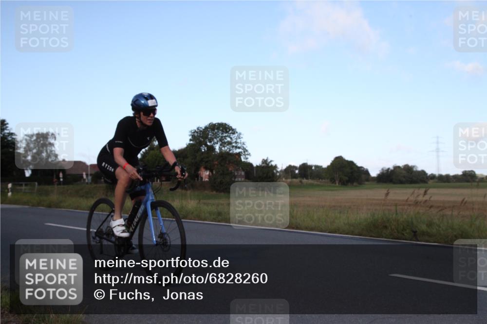 25.08.2024 - Elbe Triathlon Hamburg Fuchs,  Jonas http://msf.ph/oto/6828260 25.08.2024 09:28:38 Radfahren 431, 368, 421, 333, 341, 130, 388, 251 meine-sportfotos.de