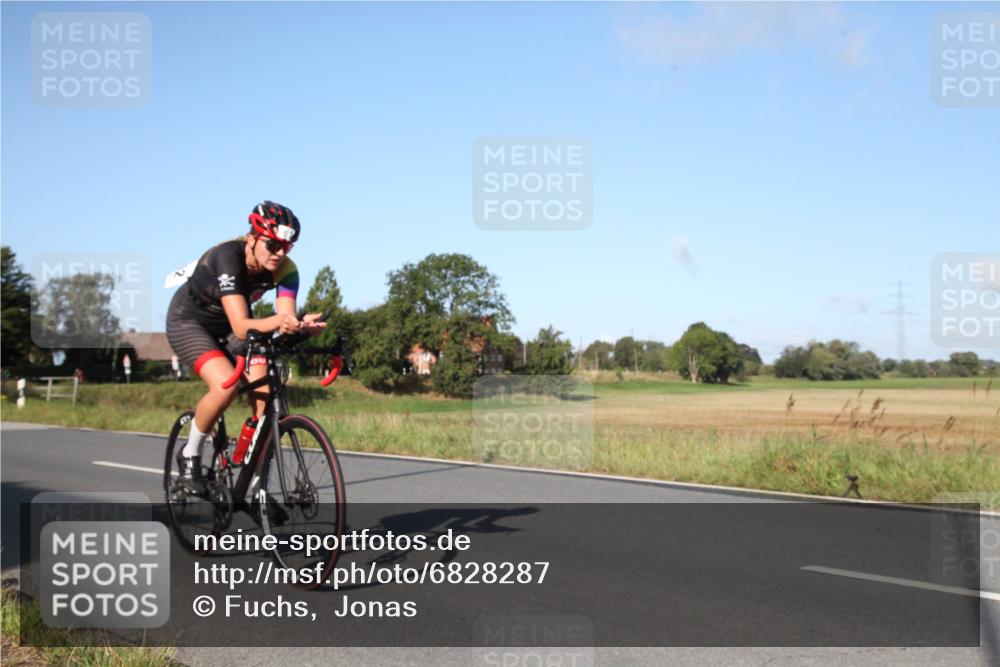 25.08.2024 - Elbe Triathlon Hamburg Fuchs,  Jonas http://msf.ph/oto/6828287 25.08.2024 09:29:03 Radfahren 154, 152, 442, 418, 528, 111 meine-sportfotos.de