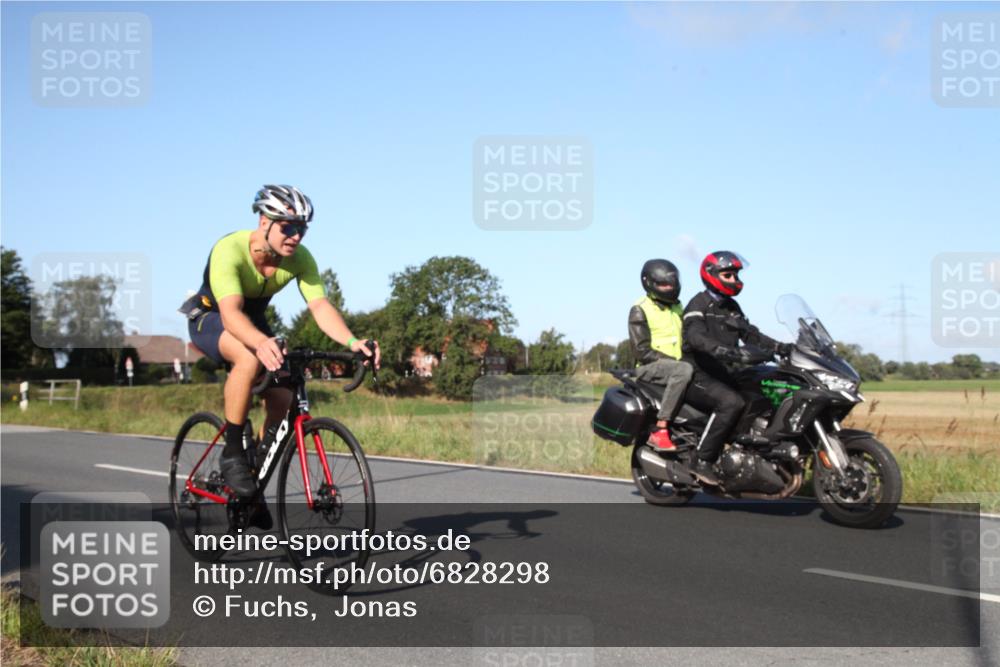 25.08.2024 - Elbe Triathlon Hamburg Fuchs,  Jonas http://msf.ph/oto/6828298 25.08.2024 09:29:11 Radfahren 442, 418, 528, 111, 211, 406 meine-sportfotos.de