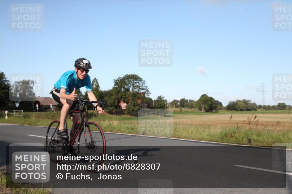 25.08.2024 - Elbe Triathlon Hamburg Fuchs,  Jonas http://msf.ph/oto/6828307 25.08.2024 09:29:20 Radfahren 131, 355, 374, 264, 33, 63 meine-sportfotos.de
