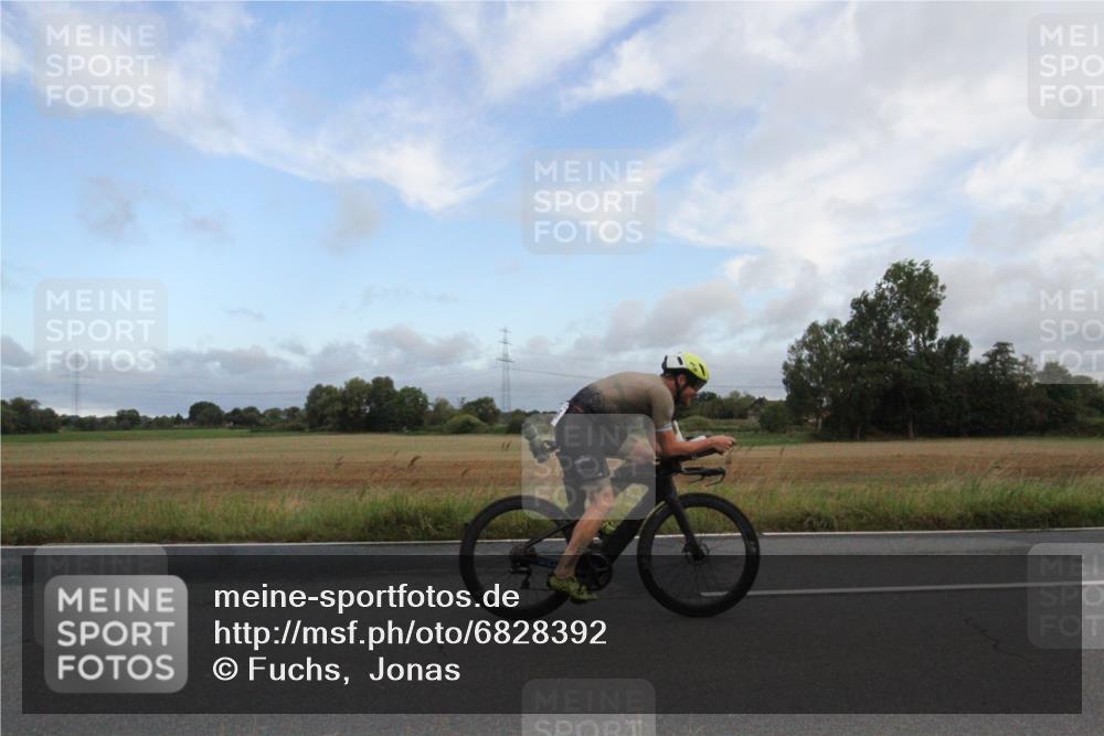 25.08.2024 - Elbe Triathlon Hamburg Fuchs,  Jonas http://msf.ph/oto/6828392 25.08.2024 08:38:33 Radfahren 106, 79 meine-sportfotos.de