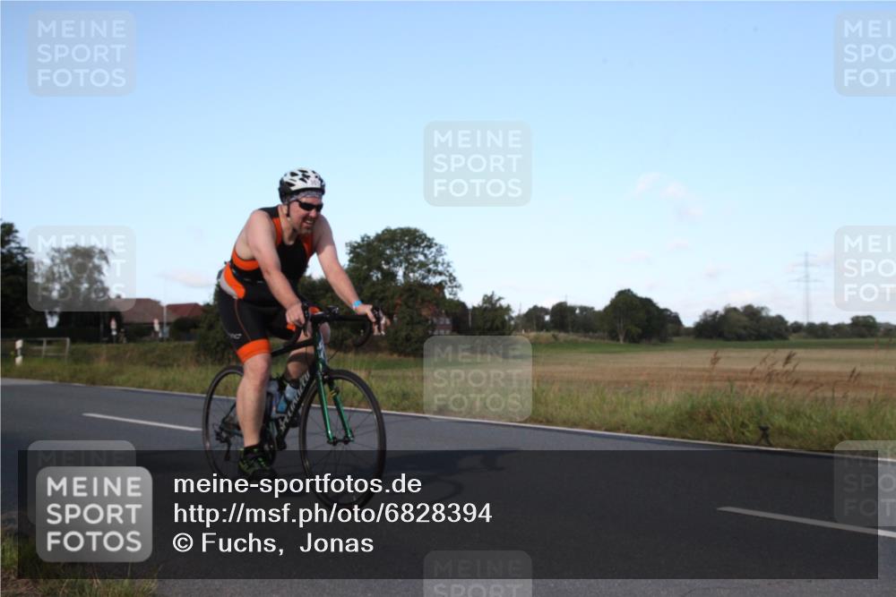 25.08.2024 - Elbe Triathlon Hamburg Fuchs,  Jonas http://msf.ph/oto/6828394 25.08.2024 09:30:27 Radfahren 286, 249, 361, 170, 330 meine-sportfotos.de