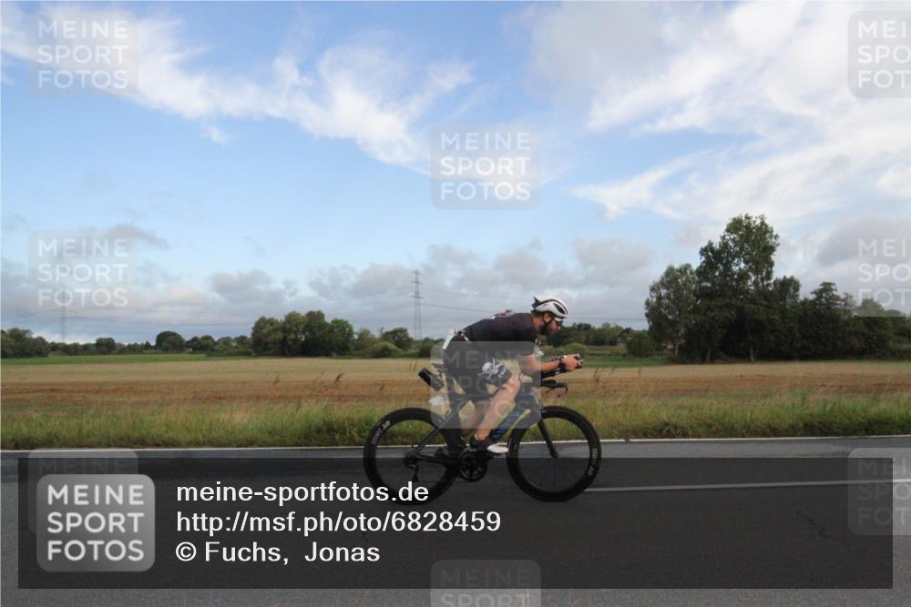 25.08.2024 - Elbe Triathlon Hamburg Fuchs,  Jonas http://msf.ph/oto/6828459 25.08.2024 08:41:18 Radfahren 91, 76 meine-sportfotos.de