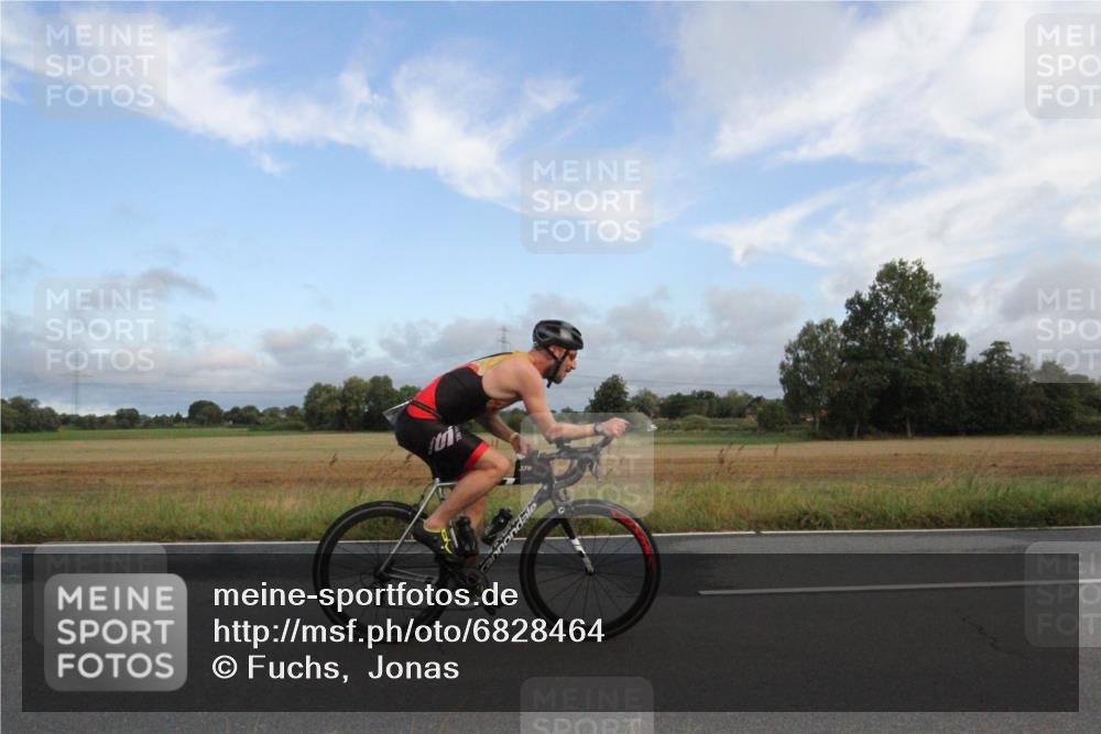 25.08.2024 - Elbe Triathlon Hamburg Fuchs,  Jonas http://msf.ph/oto/6828464 25.08.2024 08:41:23 Radfahren 91, 76, 99 meine-sportfotos.de