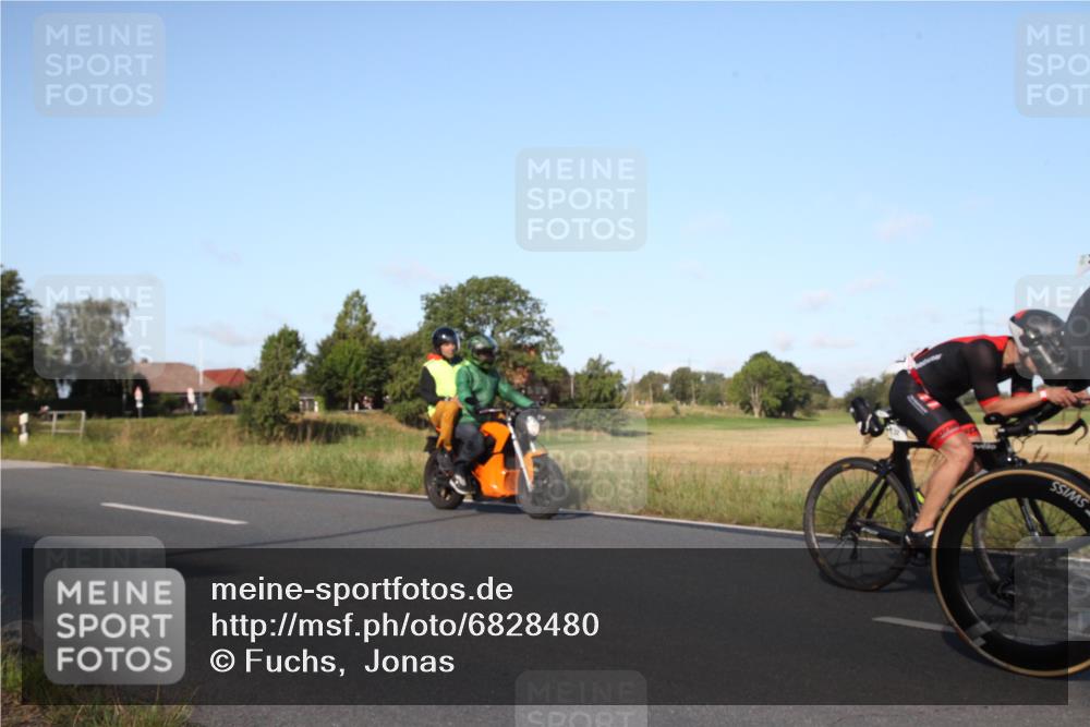 25.08.2024 - Elbe Triathlon Hamburg Fuchs,  Jonas http://msf.ph/oto/6828480 25.08.2024 09:31:12 Radfahren 67, 113, 136, 187, 257, 302, 307, 312, 482, 243 meine-sportfotos.de