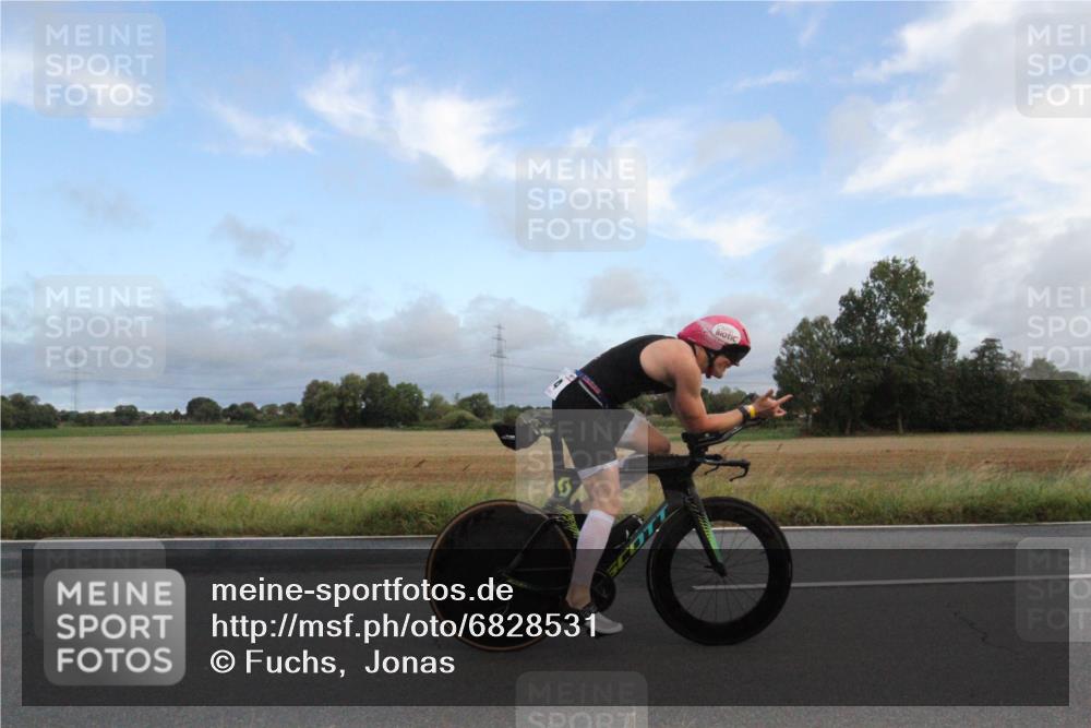 25.08.2024 - Elbe Triathlon Hamburg Fuchs,  Jonas http://msf.ph/oto/6828531 25.08.2024 08:43:52 Radfahren 74, 41 meine-sportfotos.de