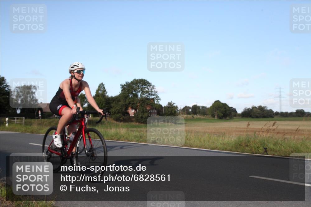 25.08.2024 - Elbe Triathlon Hamburg Fuchs,  Jonas http://msf.ph/oto/6828561 25.08.2024 09:31:48 Radfahren 200, 373, 397, 219, 350, 124, 147, 133, 469 meine-sportfotos.de