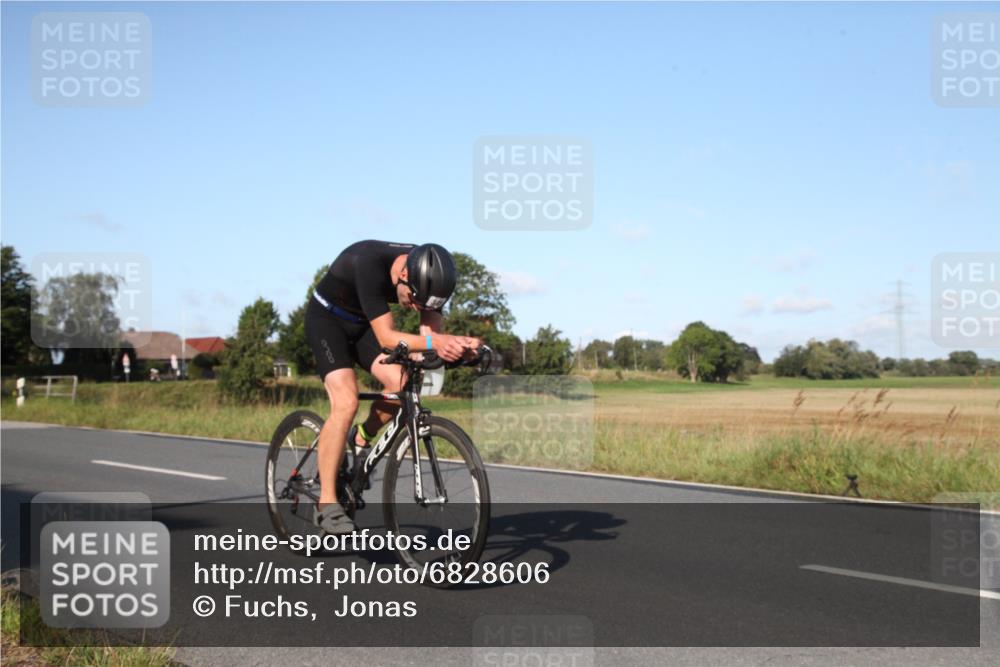 25.08.2024 - Elbe Triathlon Hamburg Fuchs,  Jonas http://msf.ph/oto/6828606 25.08.2024 09:32:07 Radfahren 229, 423, 206, 345, 391 meine-sportfotos.de