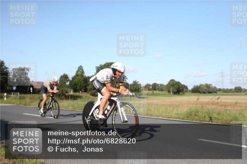 25.08.2024 - Elbe Triathlon Hamburg Fuchs,  Jonas http://msf.ph/oto/6828620 25.08.2024 09:32:18 Radfahren 59, 73, 99, 339, 107, 366 meine-sportfotos.de
