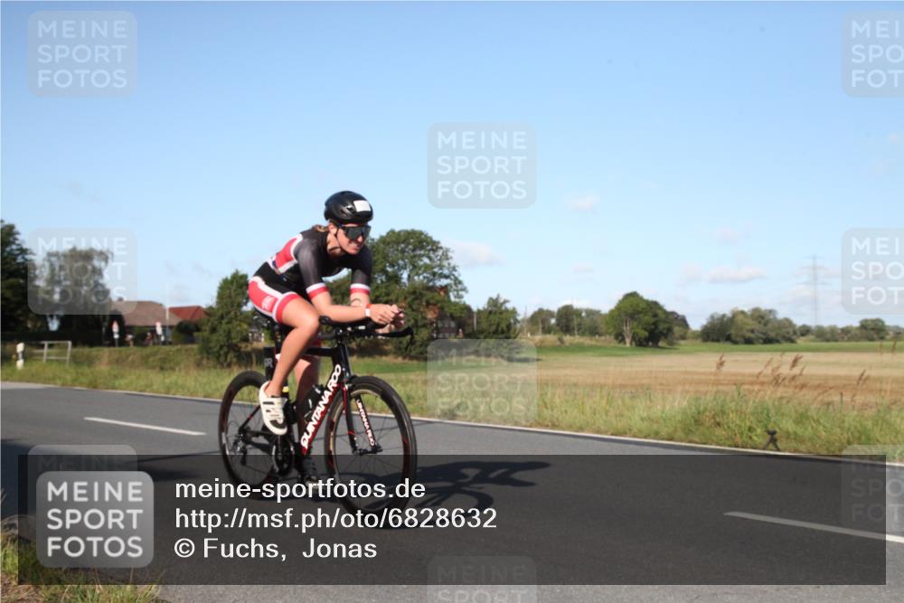 25.08.2024 - Elbe Triathlon Hamburg Fuchs,  Jonas http://msf.ph/oto/6828632 25.08.2024 09:32:22 Radfahren 73, 99, 339, 107, 366 meine-sportfotos.de