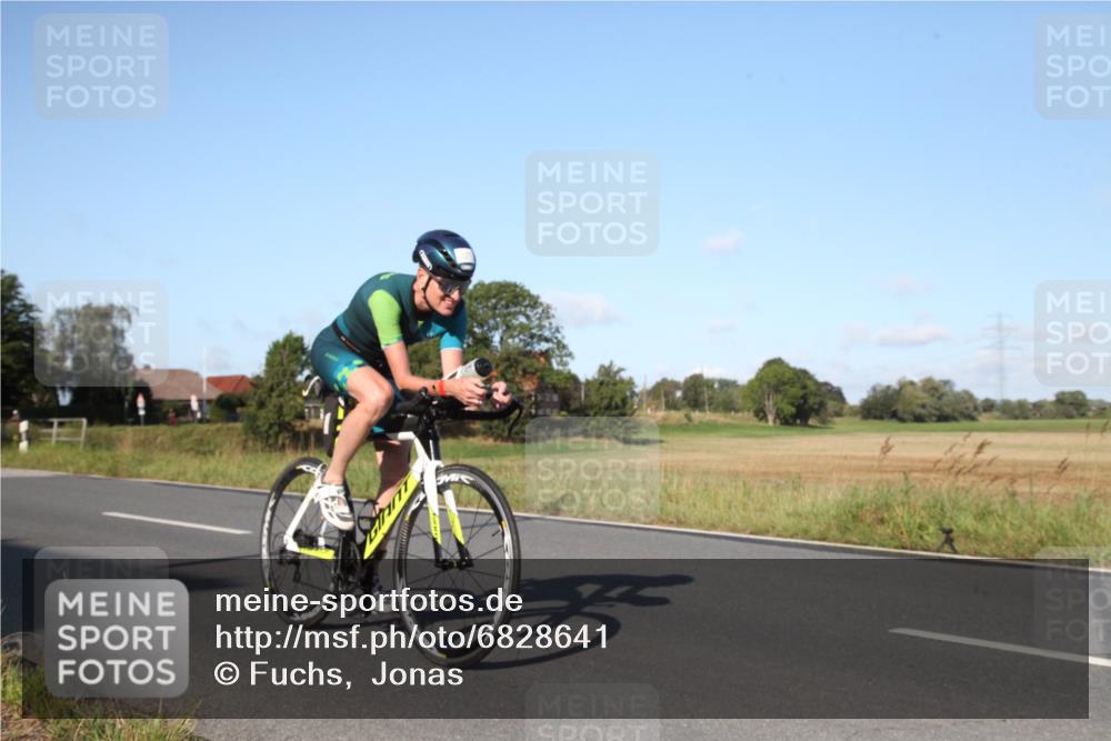 25.08.2024 - Elbe Triathlon Hamburg Fuchs,  Jonas http://msf.ph/oto/6828641 25.08.2024 09:32:31 Radfahren 127, 118, 164, 445 meine-sportfotos.de