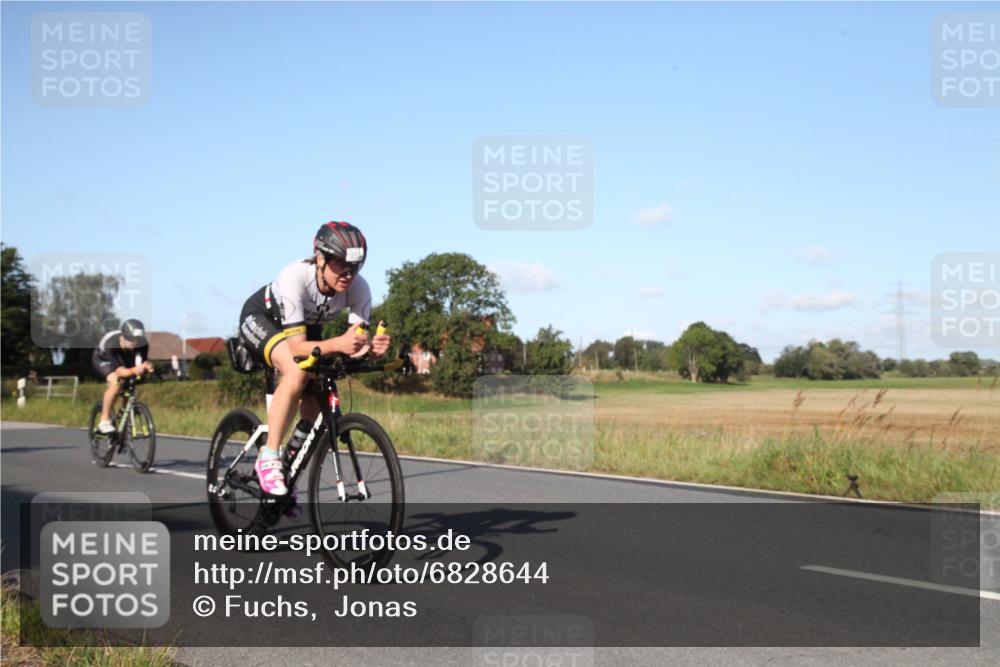 25.08.2024 - Elbe Triathlon Hamburg Fuchs,  Jonas http://msf.ph/oto/6828644 25.08.2024 09:32:35 Radfahren 127, 118, 164, 445 meine-sportfotos.de