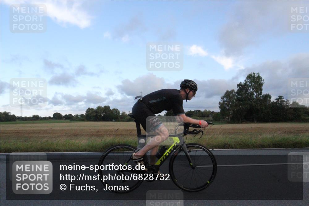 25.08.2024 - Elbe Triathlon Hamburg Fuchs,  Jonas http://msf.ph/oto/6828732 25.08.2024 08:53:47 Radfahren 161, 100 meine-sportfotos.de