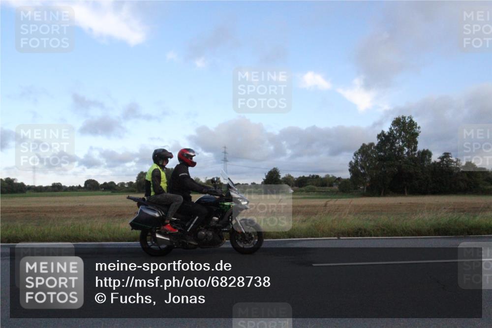 25.08.2024 - Elbe Triathlon Hamburg Fuchs,  Jonas http://msf.ph/oto/6828738 25.08.2024 08:53:49 Radfahren 161, 100, 169 meine-sportfotos.de