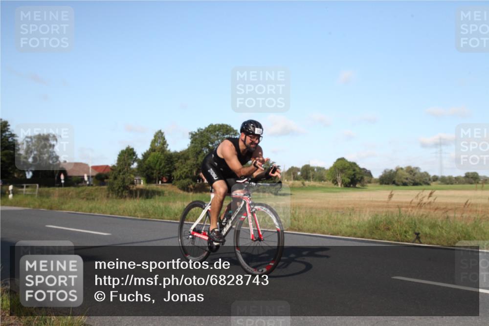 25.08.2024 - Elbe Triathlon Hamburg Fuchs,  Jonas http://msf.ph/oto/6828743 25.08.2024 09:33:48 Radfahren 326, 156, 126, 228, 352, 1851, 234, 53 meine-sportfotos.de