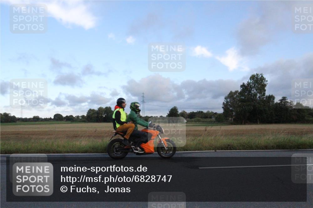 25.08.2024 - Elbe Triathlon Hamburg Fuchs,  Jonas http://msf.ph/oto/6828747 25.08.2024 08:53:53 Radfahren 161, 100, 169, 197, 188 meine-sportfotos.de
