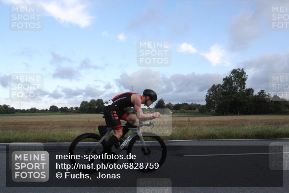 25.08.2024 - Elbe Triathlon Hamburg Fuchs,  Jonas http://msf.ph/oto/6828759 25.08.2024 08:53:58 Radfahren 169, 197, 188 meine-sportfotos.de