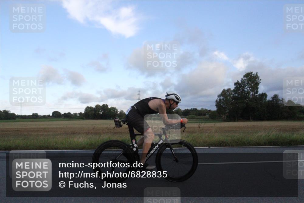 25.08.2024 - Elbe Triathlon Hamburg Fuchs,  Jonas http://msf.ph/oto/6828835 25.08.2024 08:55:21 Radfahren 157, 145, 168, 95, 179, 152, 160 meine-sportfotos.de