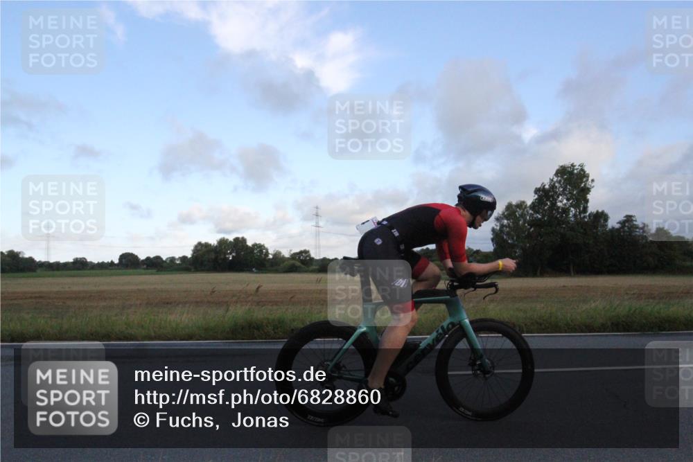 25.08.2024 - Elbe Triathlon Hamburg Fuchs,  Jonas http://msf.ph/oto/6828860 25.08.2024 08:56:05 Radfahren 84, 77 meine-sportfotos.de