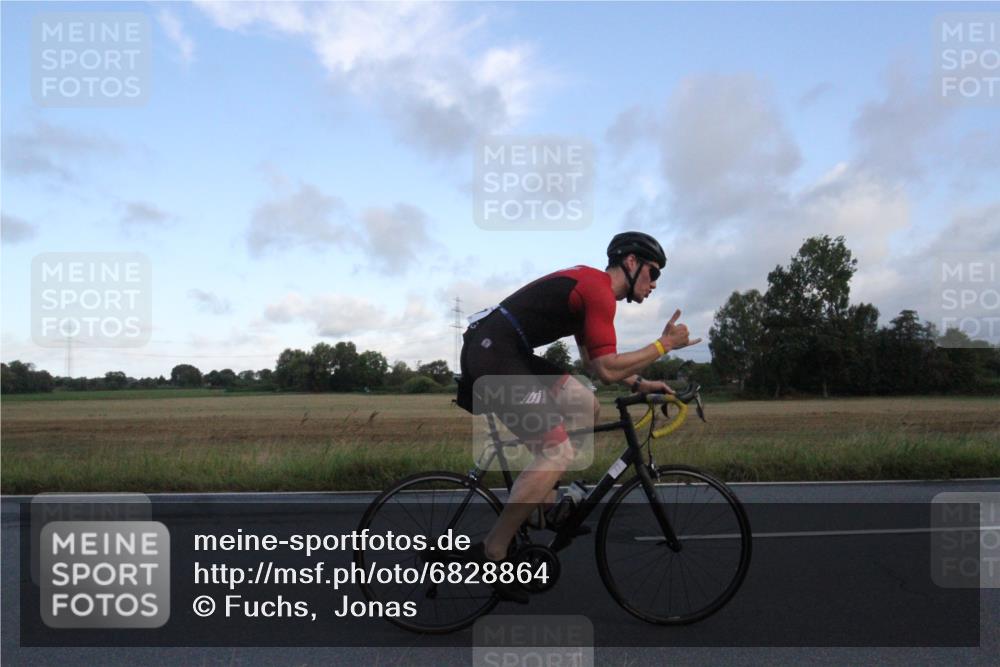 25.08.2024 - Elbe Triathlon Hamburg Fuchs,  Jonas http://msf.ph/oto/6828864 25.08.2024 08:56:11 Radfahren 84, 77 meine-sportfotos.de