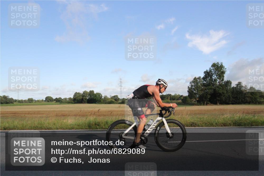 25.08.2024 - Elbe Triathlon Hamburg Fuchs,  Jonas http://msf.ph/oto/6829089 25.08.2024 09:01:24 Radfahren 85, 173 meine-sportfotos.de