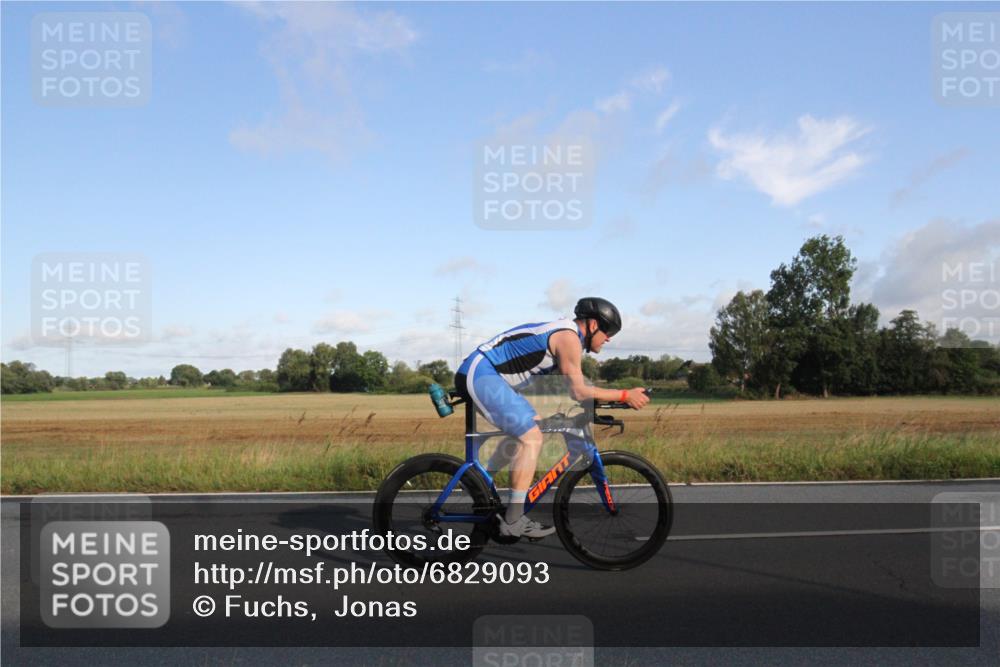 25.08.2024 - Elbe Triathlon Hamburg Fuchs,  Jonas http://msf.ph/oto/6829093 25.08.2024 09:01:29 Radfahren 85, 173 meine-sportfotos.de