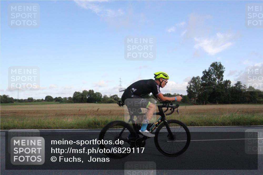 25.08.2024 - Elbe Triathlon Hamburg Fuchs,  Jonas http://msf.ph/oto/6829117 25.08.2024 09:01:58 Radfahren 330, 207 meine-sportfotos.de