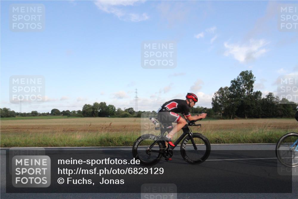 25.08.2024 - Elbe Triathlon Hamburg Fuchs,  Jonas http://msf.ph/oto/6829129 25.08.2024 09:02:15 Radfahren 239, 155 meine-sportfotos.de