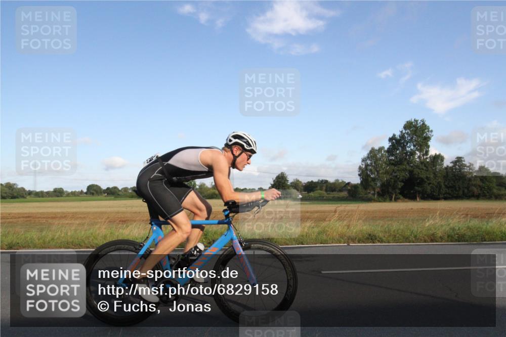 25.08.2024 - Elbe Triathlon Hamburg Fuchs,  Jonas http://msf.ph/oto/6829158 25.08.2024 09:03:44 Radfahren 156, 229, 107 meine-sportfotos.de