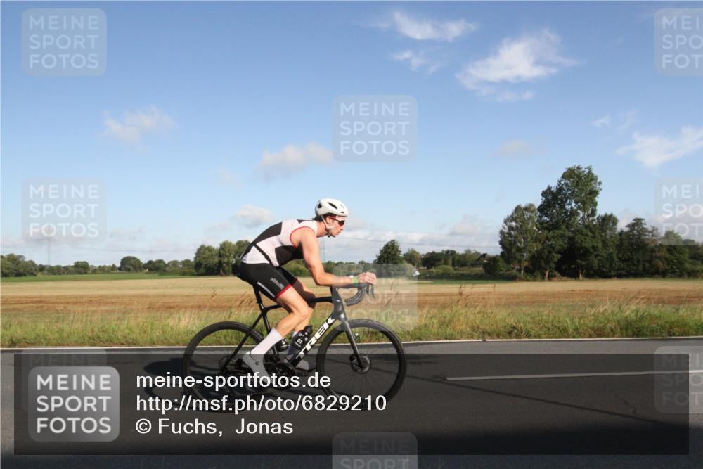 25.08.2024 - Elbe Triathlon Hamburg Fuchs,  Jonas http://msf.ph/oto/6829210 25.08.2024 09:05:40 Radfahren 263, 232 meine-sportfotos.de