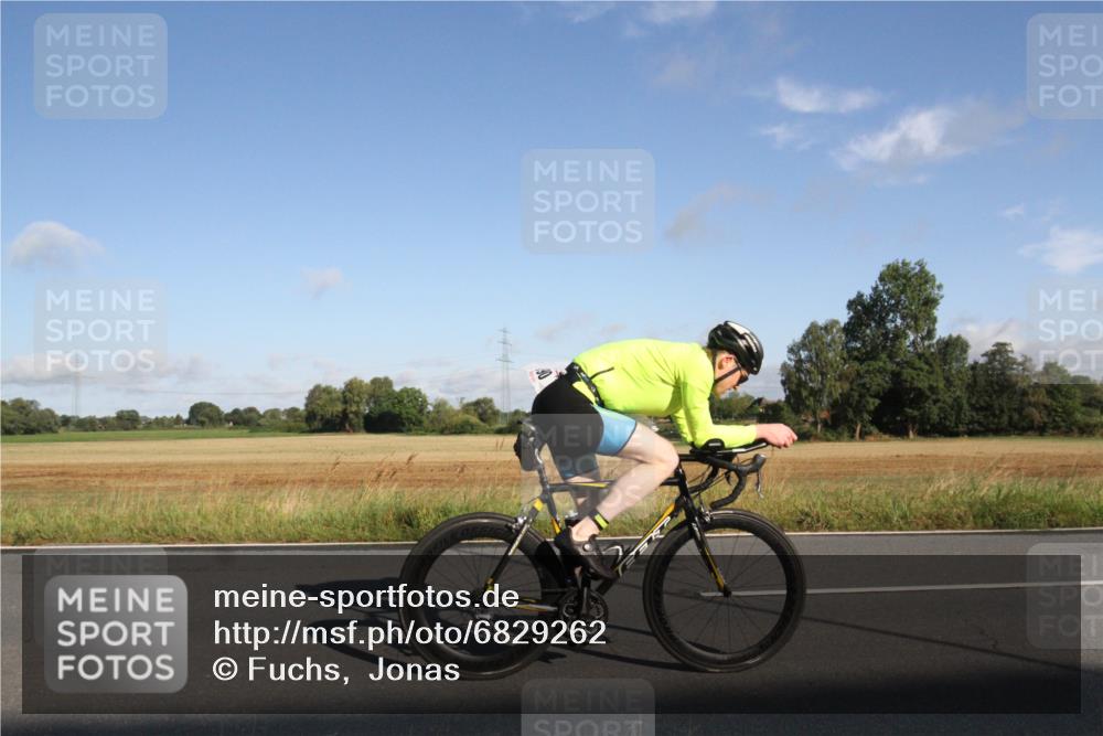 25.08.2024 - Elbe Triathlon Hamburg Fuchs,  Jonas http://msf.ph/oto/6829262 25.08.2024 09:07:19 Radfahren 190, 48, 308 meine-sportfotos.de