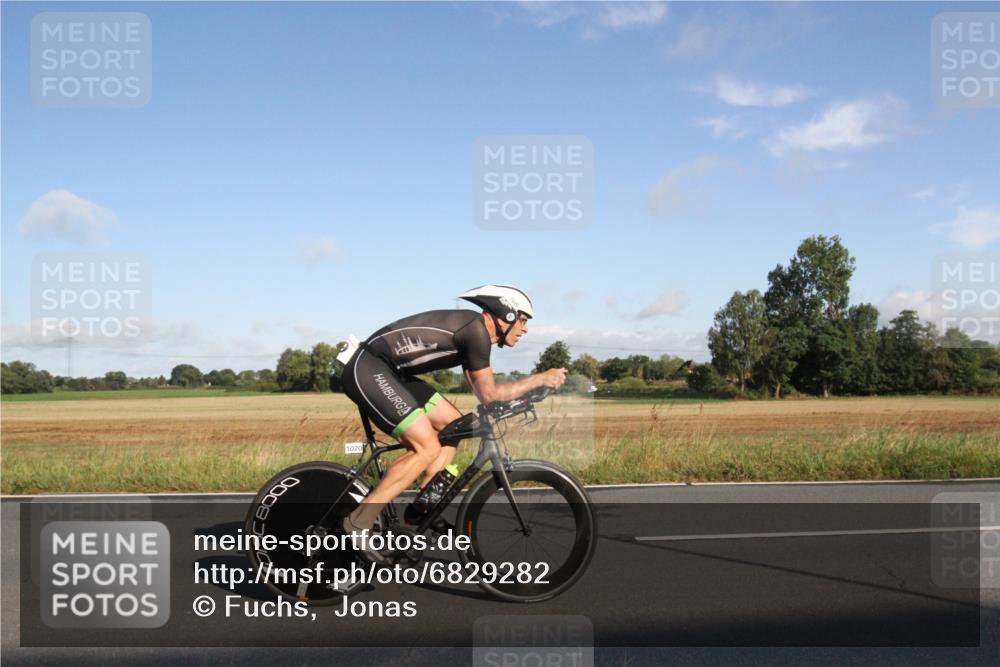 25.08.2024 - Elbe Triathlon Hamburg Fuchs,  Jonas http://msf.ph/oto/6829282 25.08.2024 09:07:29 Radfahren 308, 203, 100, 298, 159, 316 meine-sportfotos.de