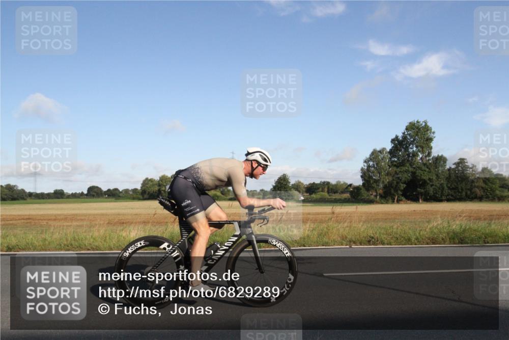 25.08.2024 - Elbe Triathlon Hamburg Fuchs,  Jonas http://msf.ph/oto/6829289 25.08.2024 09:07:36 Radfahren 316, 99, 37 meine-sportfotos.de