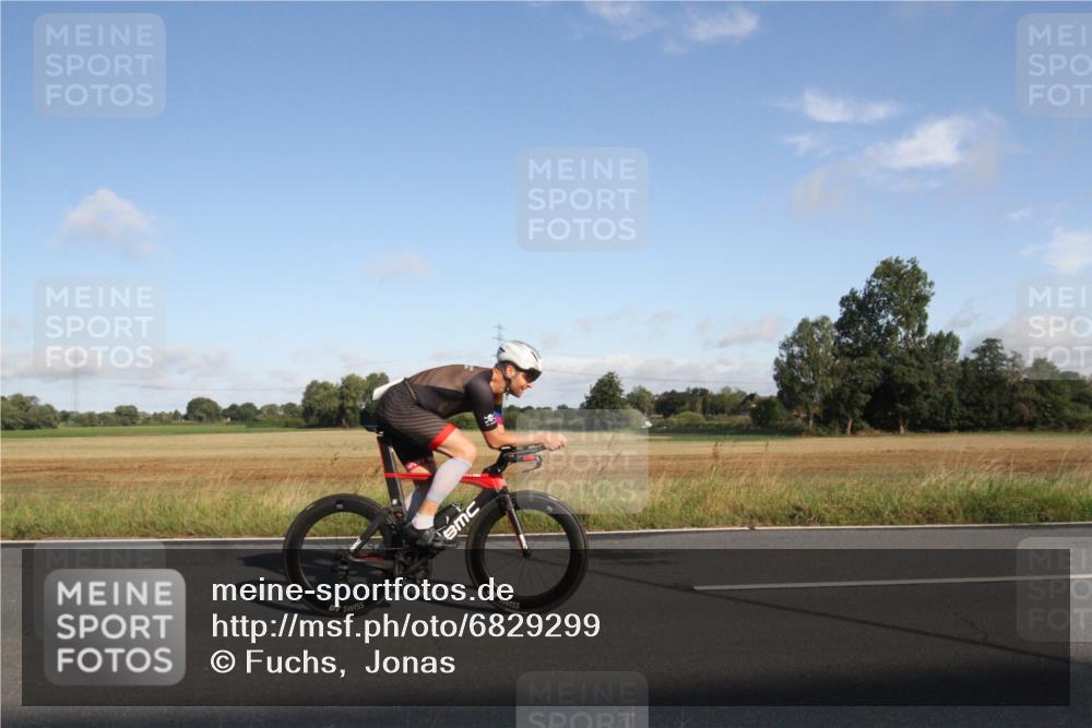 25.08.2024 - Elbe Triathlon Hamburg Fuchs,  Jonas http://msf.ph/oto/6829299 25.08.2024 09:07:46 Radfahren 37, 39, 89, 188, 197, 81 meine-sportfotos.de