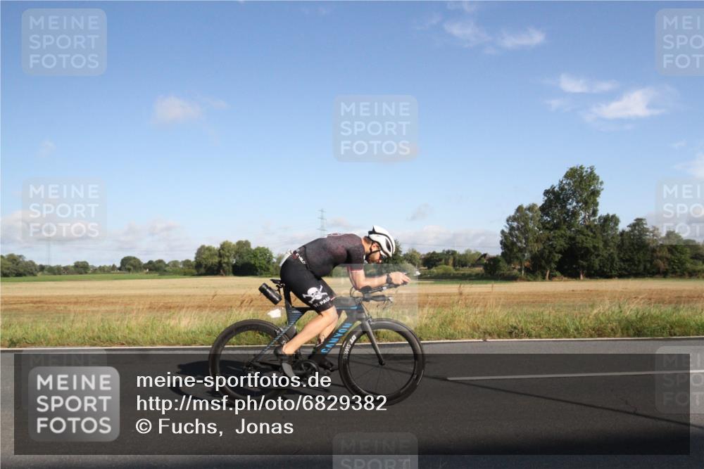 25.08.2024 - Elbe Triathlon Hamburg Fuchs,  Jonas http://msf.ph/oto/6829382 25.08.2024 09:08:44 Radfahren 174, 75, 117, 91, 211, 205, 266, 179 meine-sportfotos.de