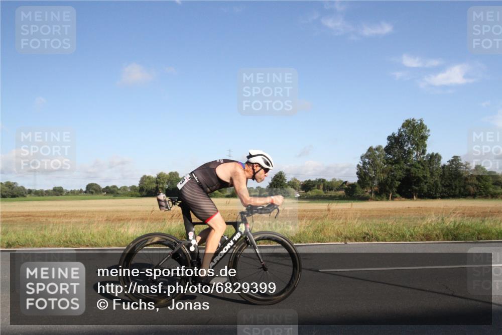 25.08.2024 - Elbe Triathlon Hamburg Fuchs,  Jonas http://msf.ph/oto/6829399 25.08.2024 09:08:50 Radfahren 91, 211, 205, 266, 179, 208, 110, 283 meine-sportfotos.de