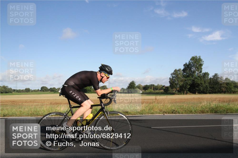 25.08.2024 - Elbe Triathlon Hamburg Fuchs,  Jonas http://msf.ph/oto/6829412 25.08.2024 09:08:55 Radfahren 266, 179, 208, 110, 283, 84, 56 meine-sportfotos.de