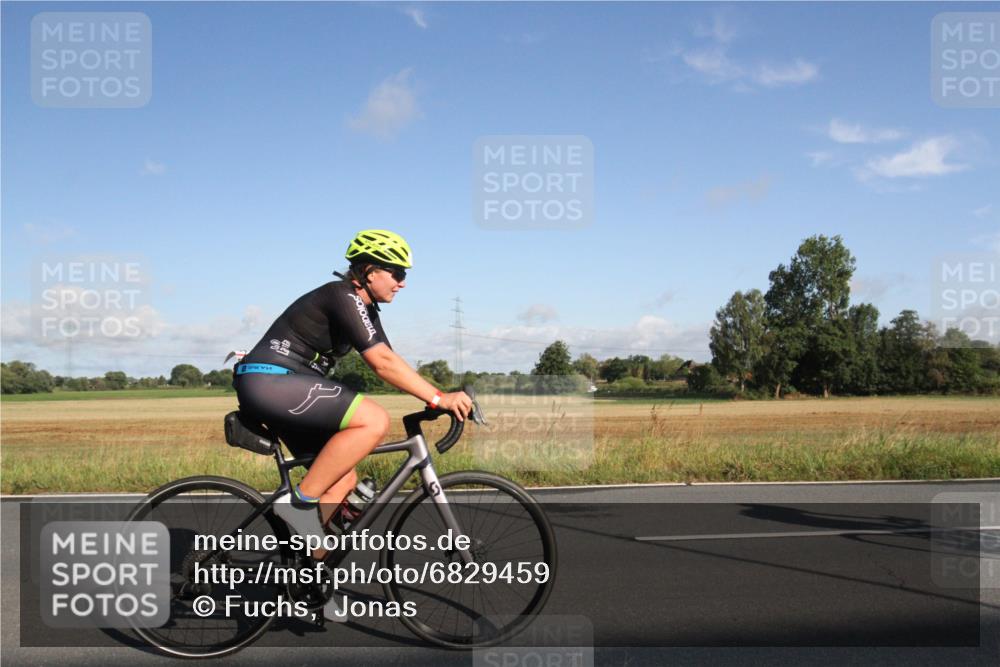 25.08.2024 - Elbe Triathlon Hamburg Fuchs,  Jonas http://msf.ph/oto/6829459 25.08.2024 09:09:21 Radfahren 142, 261, 121, 141, 46, 303 meine-sportfotos.de