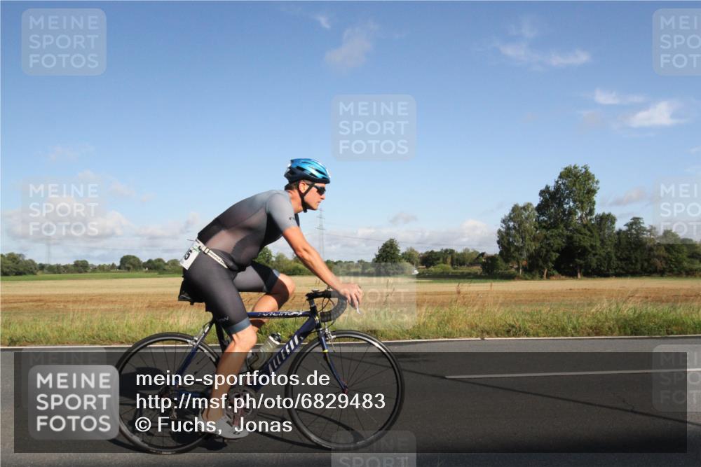25.08.2024 - Elbe Triathlon Hamburg Fuchs,  Jonas http://msf.ph/oto/6829483 25.08.2024 09:09:43 Radfahren 160, 285, 237 meine-sportfotos.de
