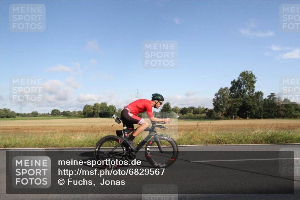 25.08.2024 - Elbe Triathlon Hamburg Fuchs,  Jonas http://msf.ph/oto/6829567 25.08.2024 09:11:00 Radfahren 238, 97, 284, 210 meine-sportfotos.de