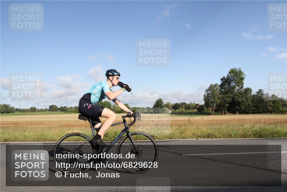25.08.2024 - Elbe Triathlon Hamburg Fuchs,  Jonas http://msf.ph/oto/6829628 25.08.2024 09:11:49 Radfahren 157, 252, 168, 235, 217 meine-sportfotos.de