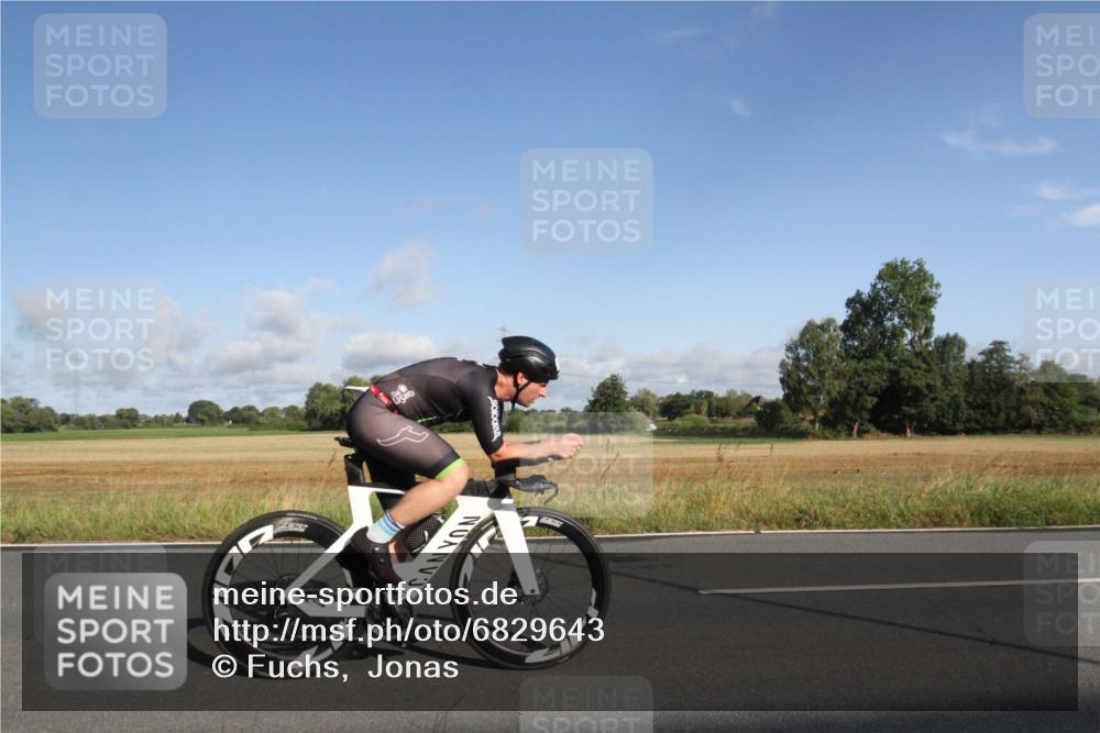 25.08.2024 - Elbe Triathlon Hamburg Fuchs,  Jonas http://msf.ph/oto/6829643 25.08.2024 09:12:02 Radfahren 244, 194, 43, 135 meine-sportfotos.de