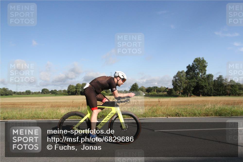 25.08.2024 - Elbe Triathlon Hamburg Fuchs,  Jonas http://msf.ph/oto/6829686 25.08.2024 09:12:35 Radfahren 165, 233, 54, 290 meine-sportfotos.de