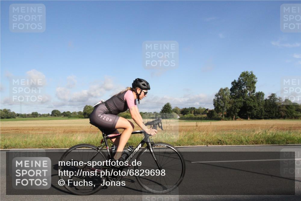 25.08.2024 - Elbe Triathlon Hamburg Fuchs,  Jonas http://msf.ph/oto/6829698 25.08.2024 09:12:59 Radfahren 131, 145, 130 meine-sportfotos.de