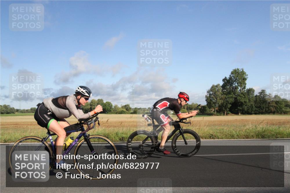 25.08.2024 - Elbe Triathlon Hamburg Fuchs,  Jonas http://msf.ph/oto/6829777 25.08.2024 09:14:24 Radfahren 239, 113 meine-sportfotos.de