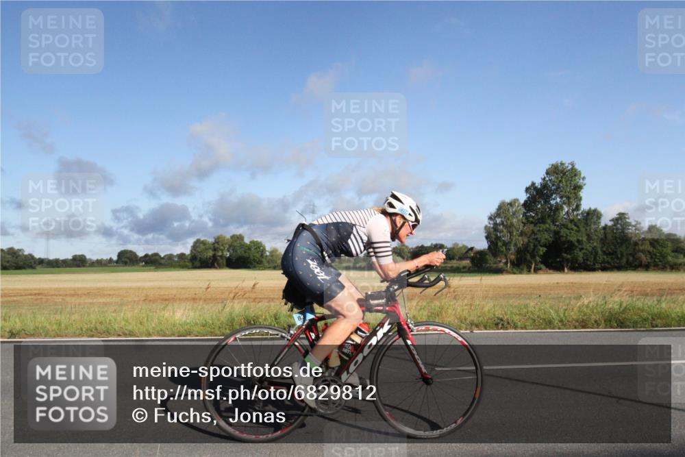 25.08.2024 - Elbe Triathlon Hamburg Fuchs,  Jonas http://msf.ph/oto/6829812 25.08.2024 09:14:41 Radfahren 250, 147, 219 meine-sportfotos.de